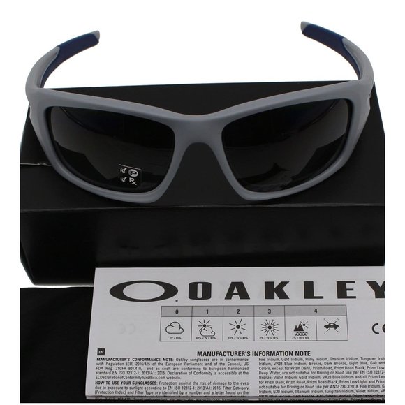 OAKLEY Matte Fog Sunglasses Gray Polarized Lens - Picture 2 of 5